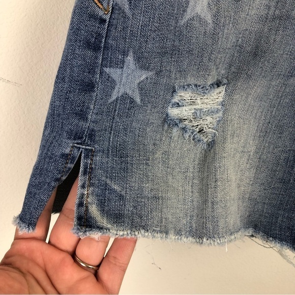 Good American Stars and Stripes Cut-off shorts size: 2/26 - Picture 6 of 12